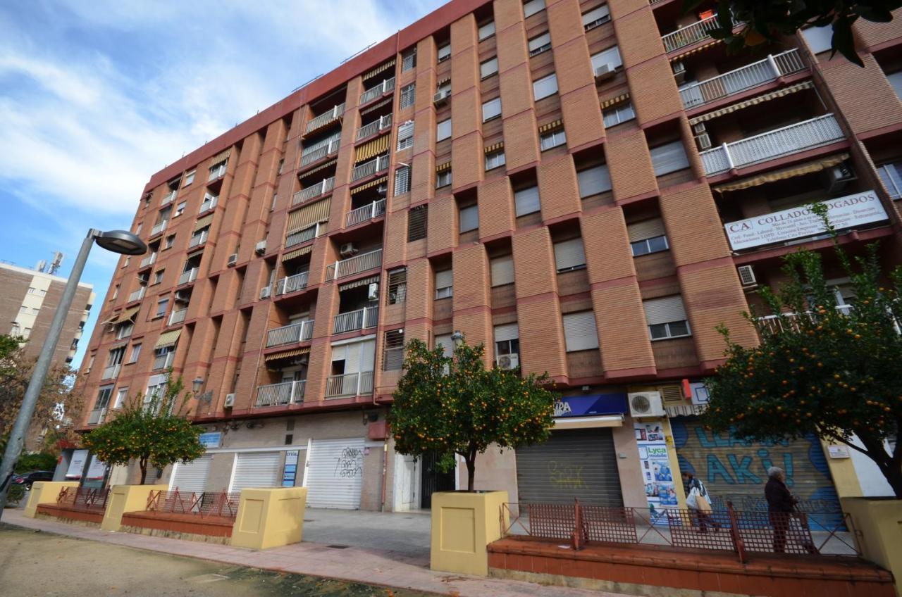 Modern Apartment In Valencia Exterior foto