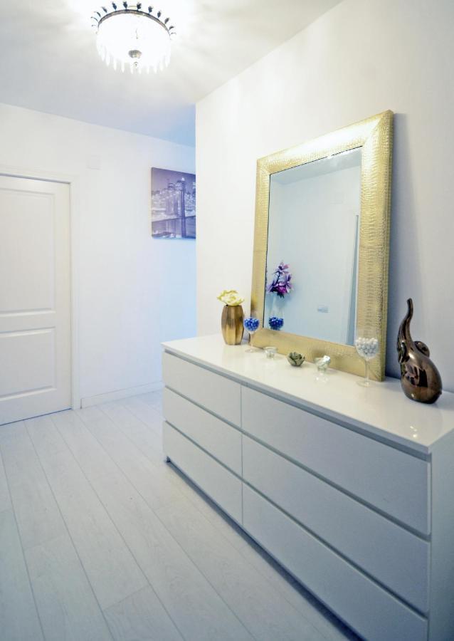 Modern Apartment In Valencia Exterior foto