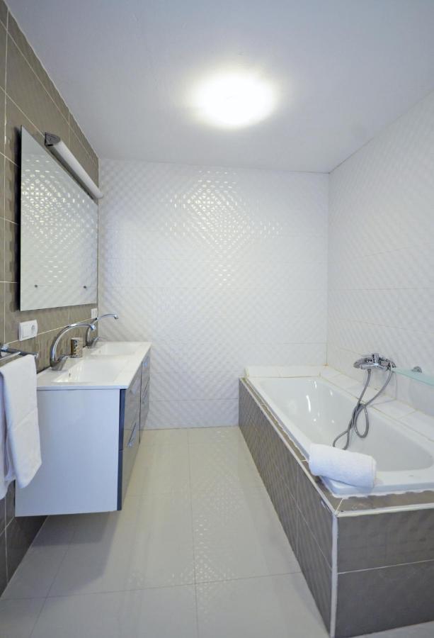 Modern Apartment In Valencia Exterior foto