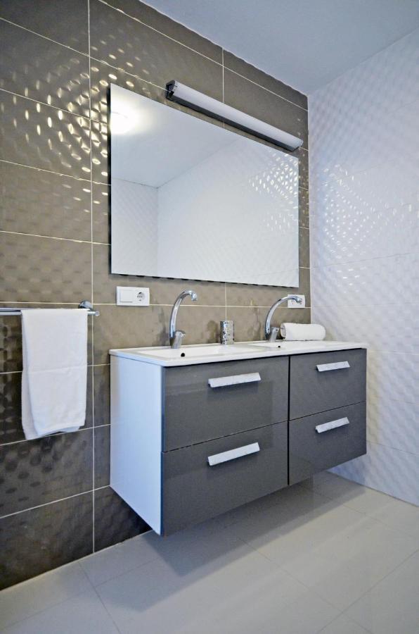 Modern Apartment In Valencia Exterior foto